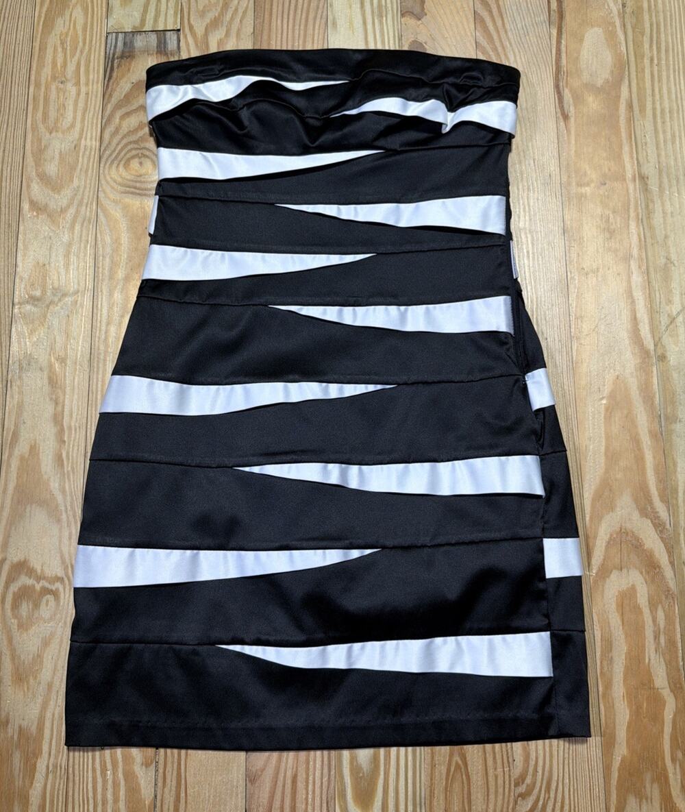 Love Tease Dress Womens Size 9 Black White Mini Strapless Party Ladies Stretch